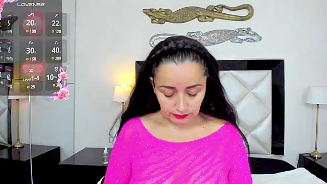  luna  sweet  online show from 03.03.25