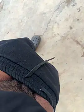 Snapshot of Black-mamba-madingo chatting on 10.08.25 Black-mamba-madingo online show from 10.08.25