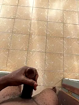 Snapshot of Black-mamba-madingo chatting on 11.14.25 Black-mamba-madingo online show from 11.14.25