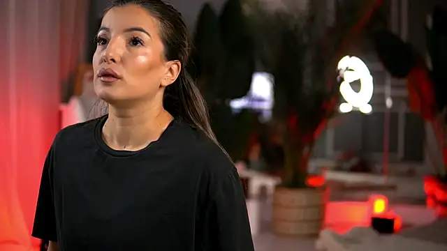 KellyMathews online show from 09.18.25