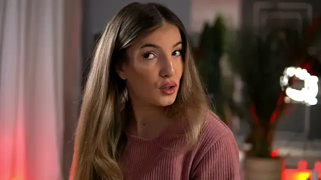 KellyMathews online show from 11.29.25