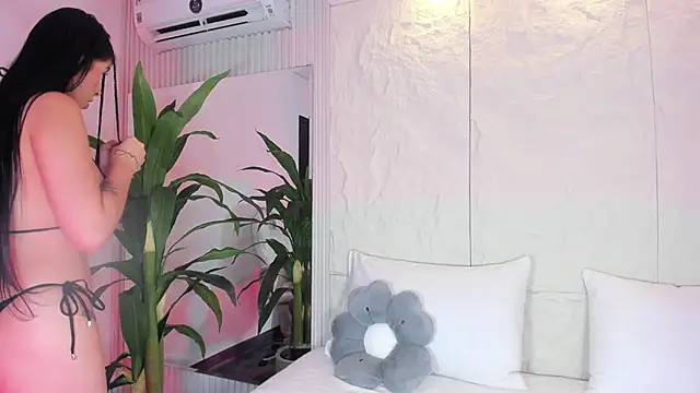 MiaCollson online show from 02.20.26