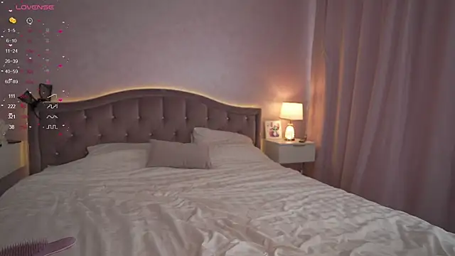  Moon  Shine  online show from 03.30.26