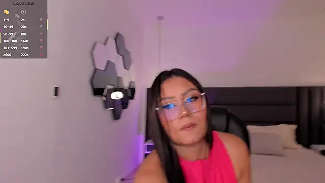 AmberLewis  online show from 10.18.25