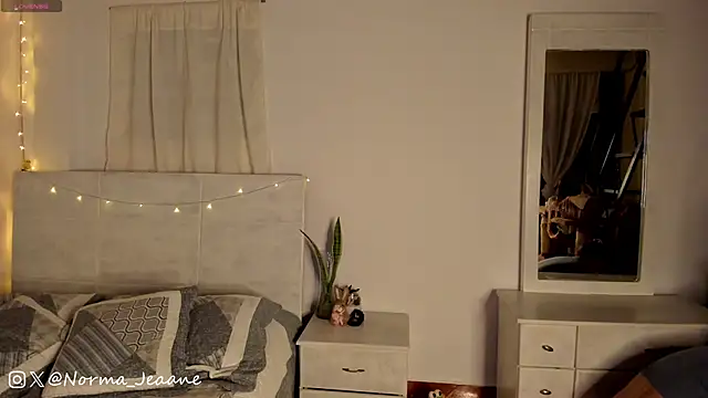 Norma-Jeaane online show from 02.01.25