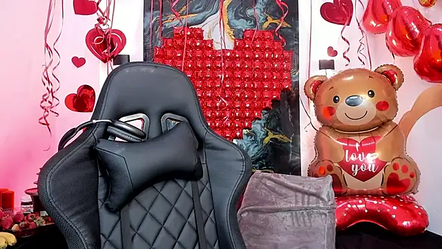 chaymae nah  online show from 02.13.26