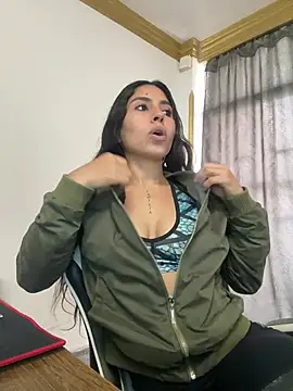 bella-black online show from 02.02.26