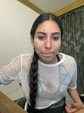 Snapshot of bella-black chatting on 03.10.26 bella-black online show from 03.10.26