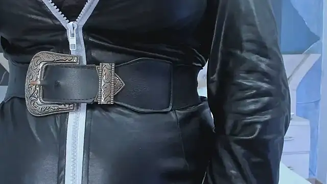 AmberGreyy  online show from 01.31.25