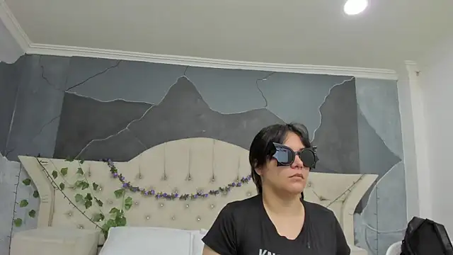 AmberGreyy  online show from 11.02.25