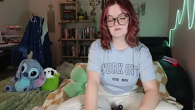 Snapshot of rodeobrii chatting on 02.16.25 rodeobrii online show from 02.16.25