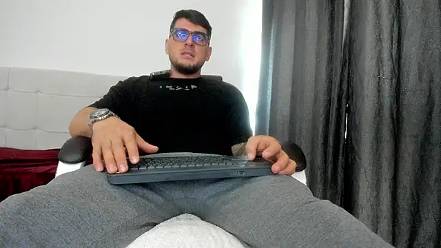 Teilor Creed online show from 11.01.25