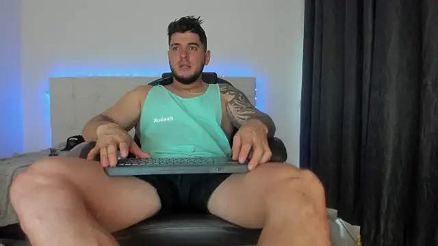 Teilor Creed online show from 02.19.26