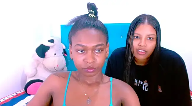 Snapshot of ladypussy69 chatting on 12.28.24 ladypussy69 online show from 12.28.24