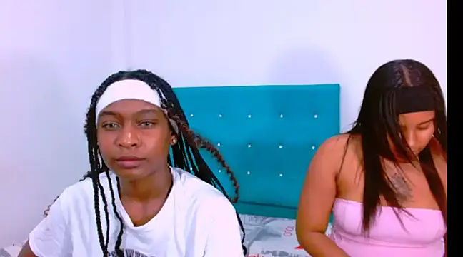 Snapshot of ladypussy69 chatting on 02.05.25 ladypussy69 online show from 02.05.25