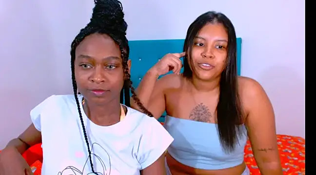 Snapshot of ladypussy69 chatting on 02.07.25 ladypussy69 online show from 02.07.25