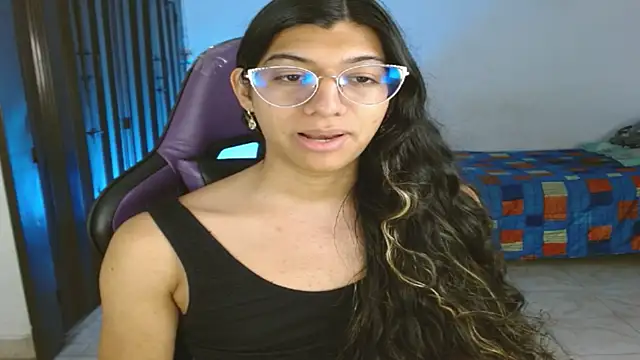 engielphoenis14 online show from 11.30.25