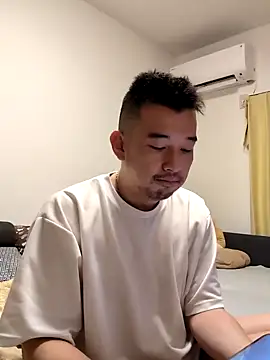 Snapshot of KOUHEY2023 chatting on 01.30.25 KOUHEY2023 online show from 01.30.25