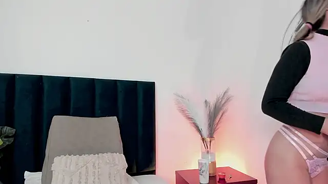 LucyJhonnsonn online show from 03.06.25