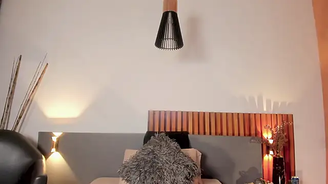 LucyJhonnsonn online show from 03.12.25