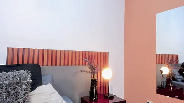 LucyJhonnsonn online show from 03.18.25