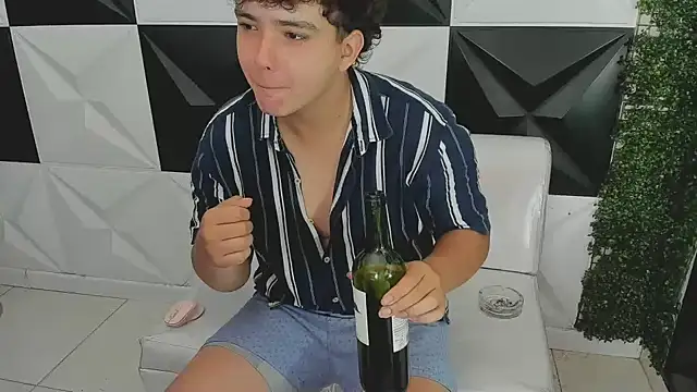 Dani cumboy online show from 10.10.25