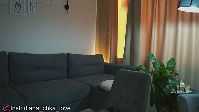 Snapshot of SallyReidj chatting on 02.24.25 SallyReidj online show from 02.24.25