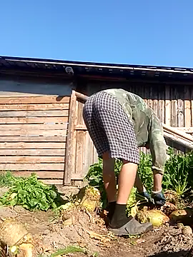 Snapshot of MityaXLoves chatting on 09.18.25 MityaXLoves online show from 09.18.25