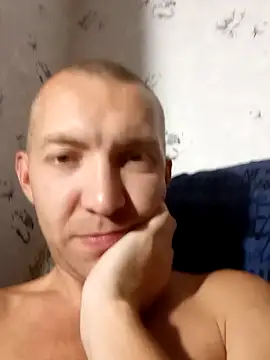 Snapshot of MityaXLoves chatting on 10.08.25 MityaXLoves online show from 10.08.25