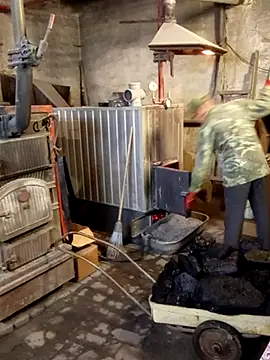 Snapshot of MityaXLoves chatting on 10.19.25 MityaXLoves online show from 10.19.25