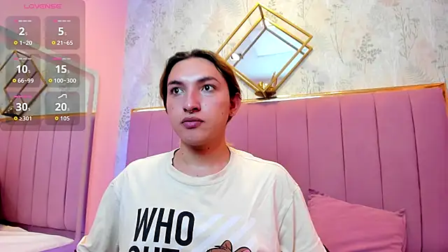 TomLondon  online show from 12.22.25