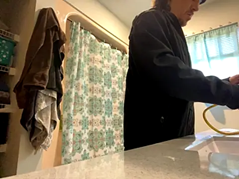 Lilsmokeshow017 online show from 10.19.25