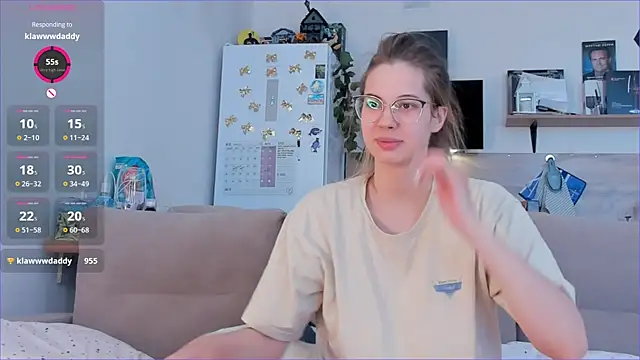 Girl alone home online show from 04.17.26