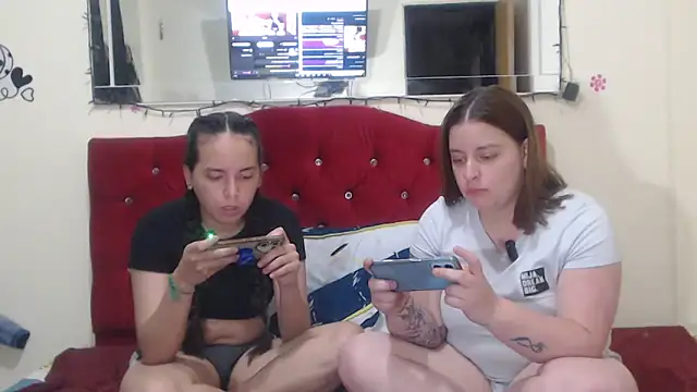 Snapshot of Lola_barbara chatting on 12.12.24 Lola barbara online show from 12.12.24