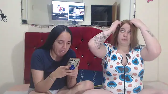 Snapshot of Lola_barbara chatting on 12.19.24 Lola barbara online show from 12.19.24