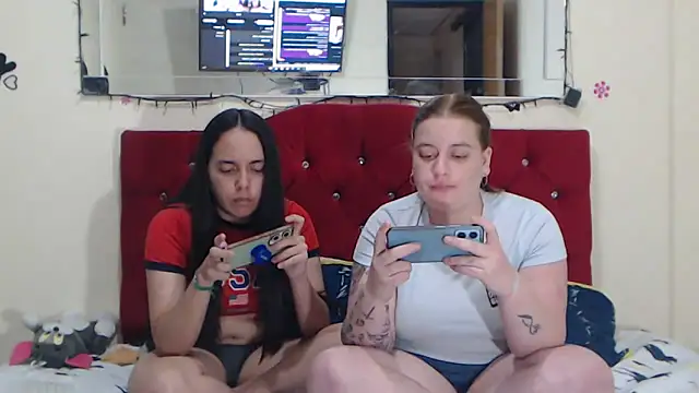 Snapshot of Lola_barbara chatting on 12.23.24 Lola barbara online show from 12.23.24