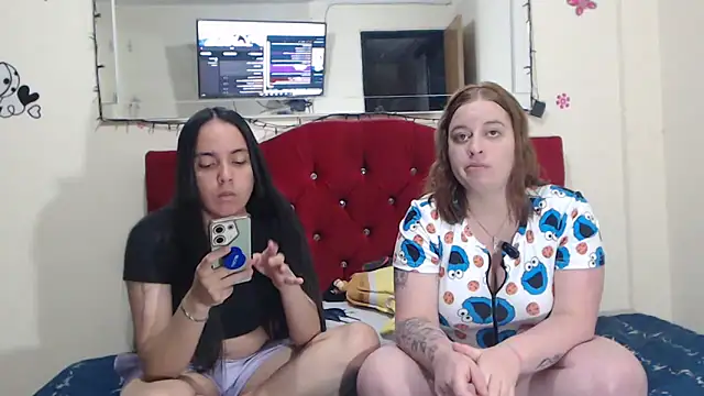 Snapshot of Lola_barbara chatting on 12.27.24 Lola barbara online show from 12.27.24