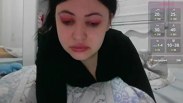 Snapshot of German_Eva chatting on 01.10.25 German Eva online show from 01.10.25