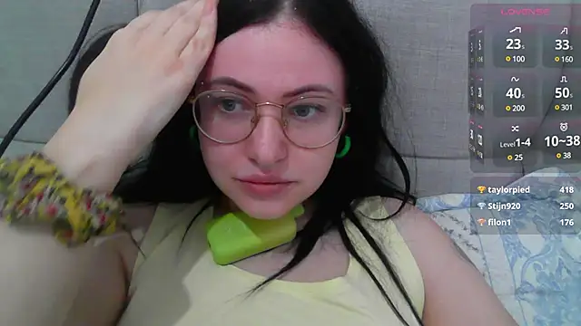 Snapshot of German_Eva chatting on 01.15.25 German Eva online show from 01.15.25