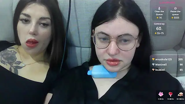 Snapshot of German_Eva chatting on 02.20.25 German Eva online show from 02.20.25