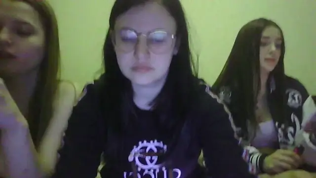 Snapshot of German_Eva chatting on 03.03.25 German Eva online show from 03.03.25