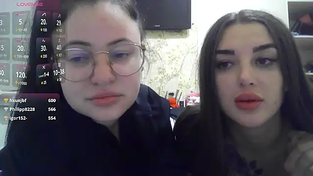 Snapshot of German_Eva chatting on 03.06.25 German Eva online show from 03.06.25
