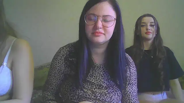 Snapshot of German_Eva chatting on 03.10.25 German Eva online show from 03.10.25