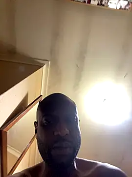 Snapshot of roohblak chatting on 12.20.25 roohblak online show from 12.20.25