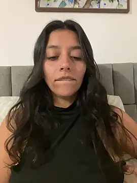 Snapshot of BrittanyDiaz chatting on 04.25.26 BrittanyDiaz online show from 04.25.26