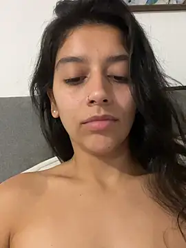 Snapshot of BrittanyDiaz chatting on 05.19.26 BrittanyDiaz online show from 05.19.26