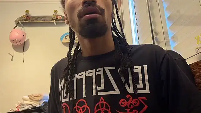 hotcamboy420 online show from 12.18.24