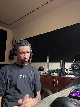 hotcamboy420 online show from 12.02.25