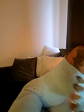 LydiaMaus96 online show from 10.04.25