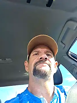 Snapshot of allenspuninfla chatting on 10.18.25 allenspuninfla online show from 10.18.25